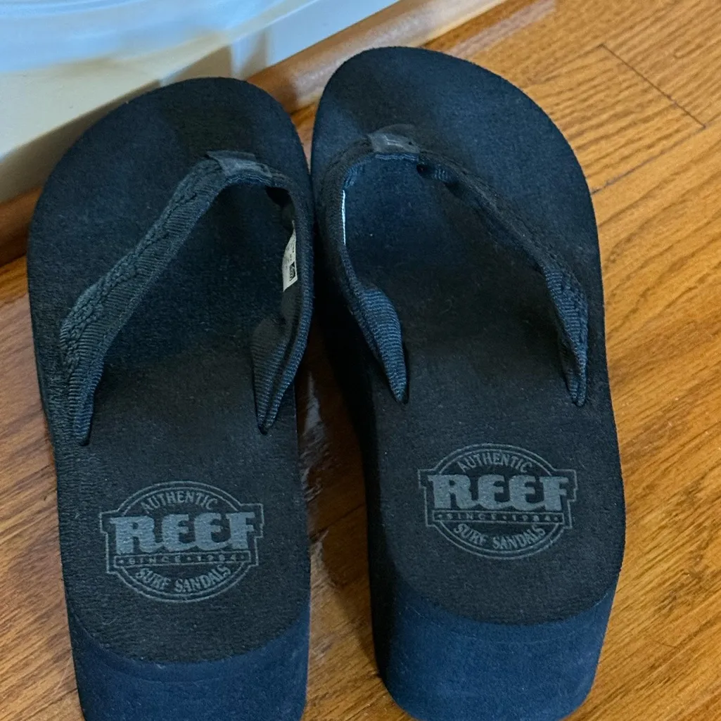 Reef Sandy Hi Black Woven Platform Flip Flops Size 6 - Image 6