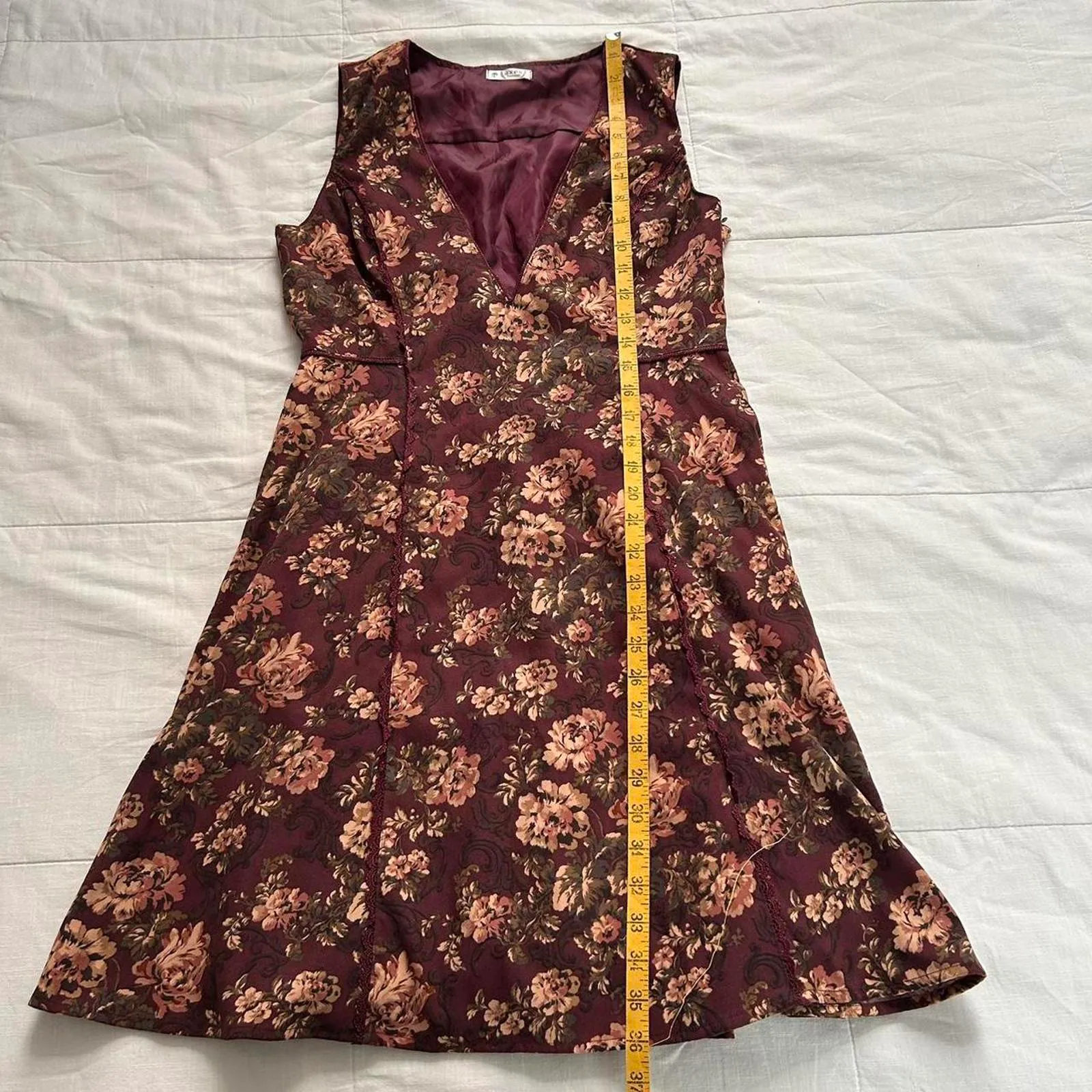 Axes Femme Burgundy floral print sleeveless deep v neckline dress sz medium Brown - Image 8