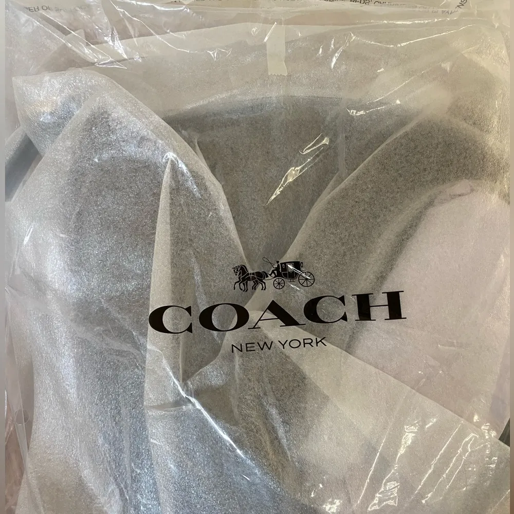 NWT Coach Val Duffle Bag In Signature Canvas - Image 8