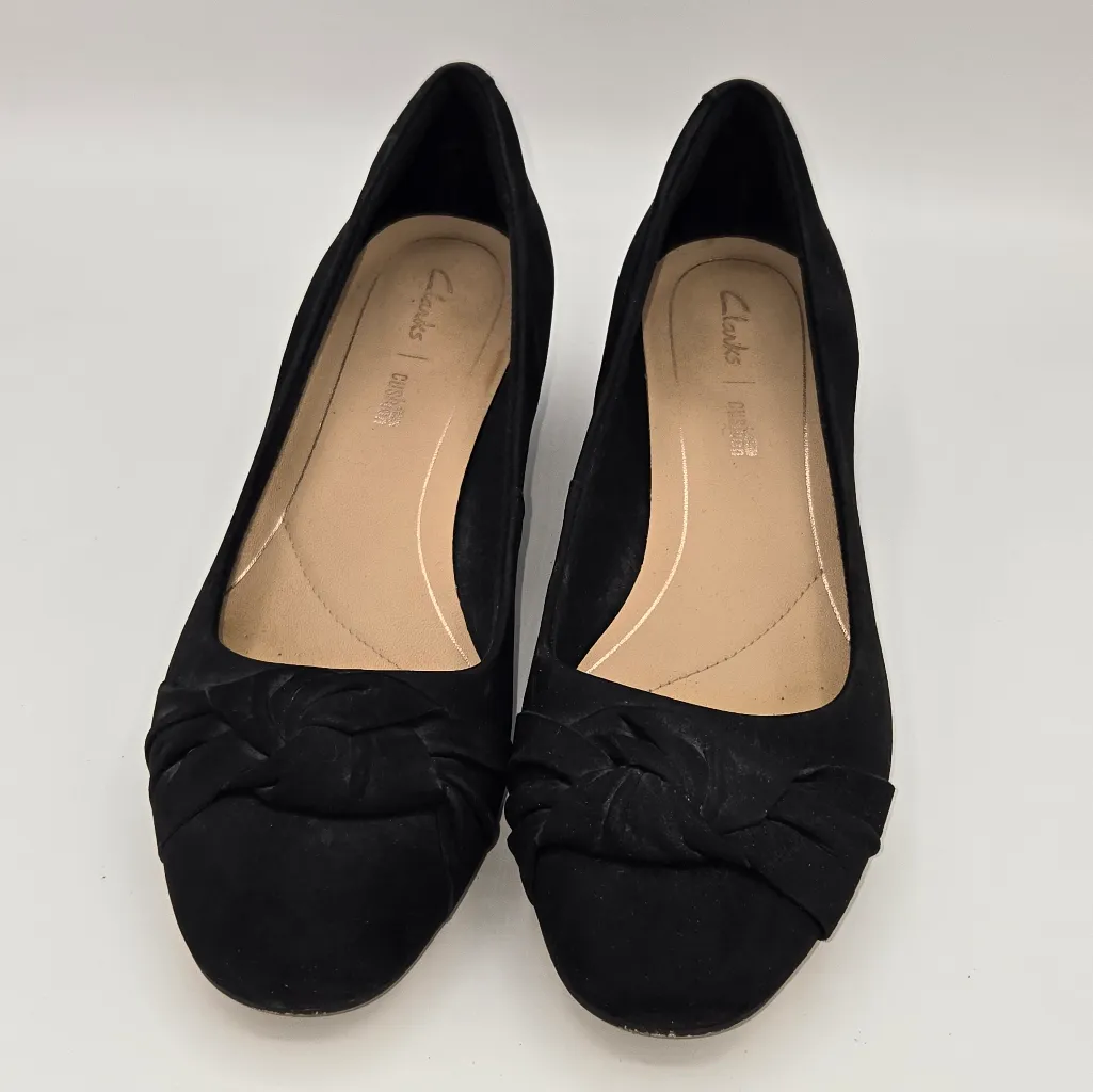 Clarks Orabella Lily‎ Black Bow Suede Block Heel Shoes Size 7.5 - Image 2