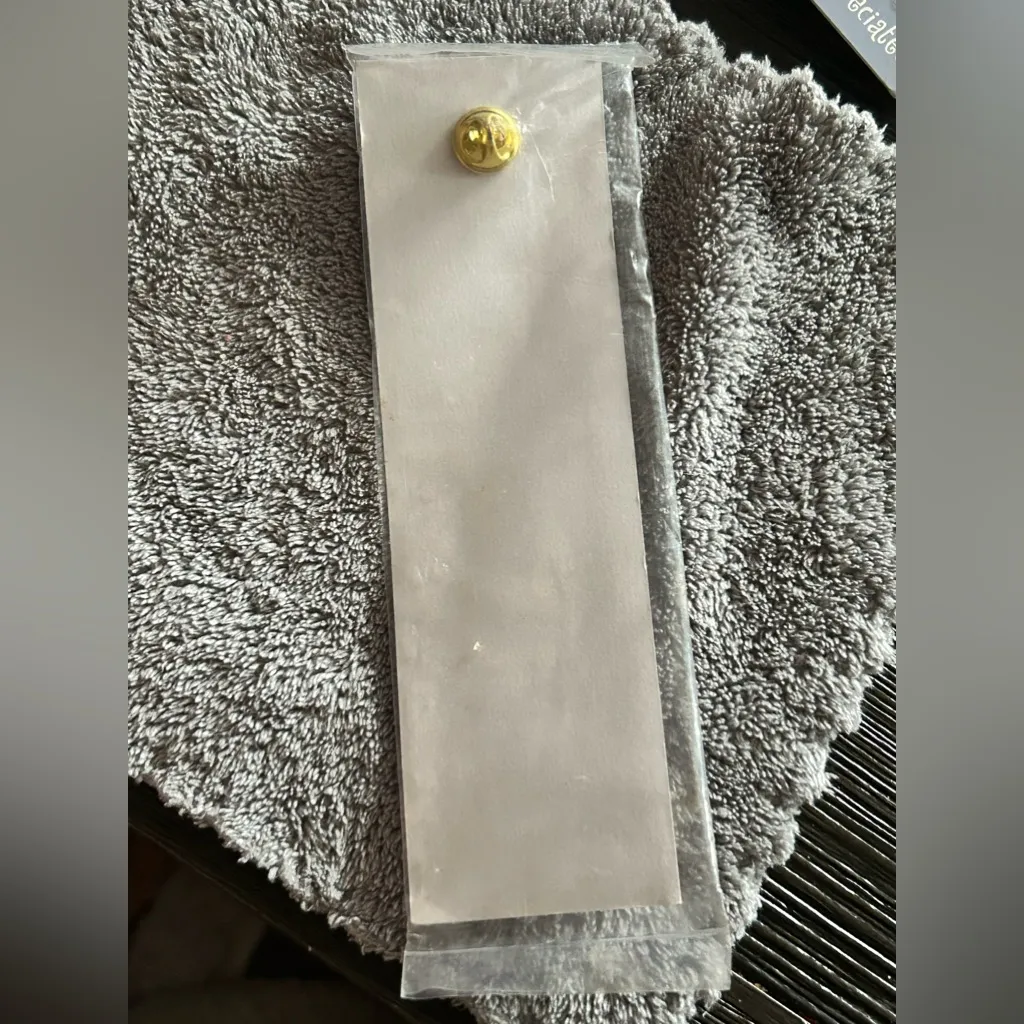 TEACHER PIN Gold - Image 3