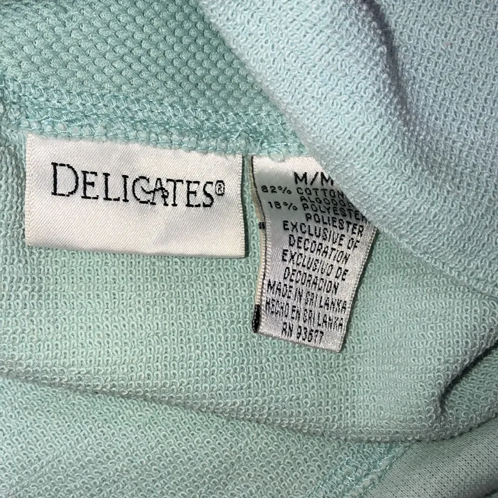 DELICATES medium vintage green crop sweatshirt - Image 3