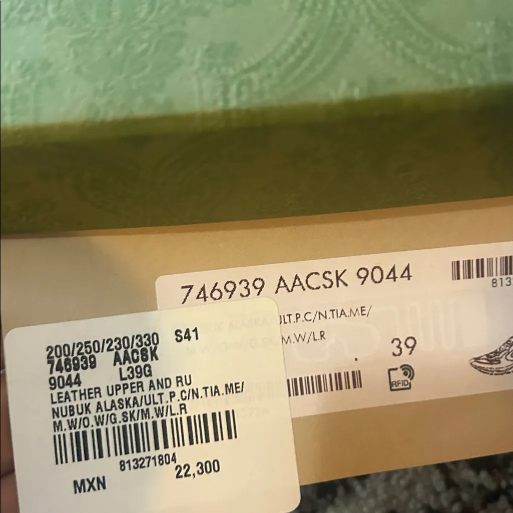 Gucci Leather Upper Run Sneaker Grey Pink Off White - Image 6