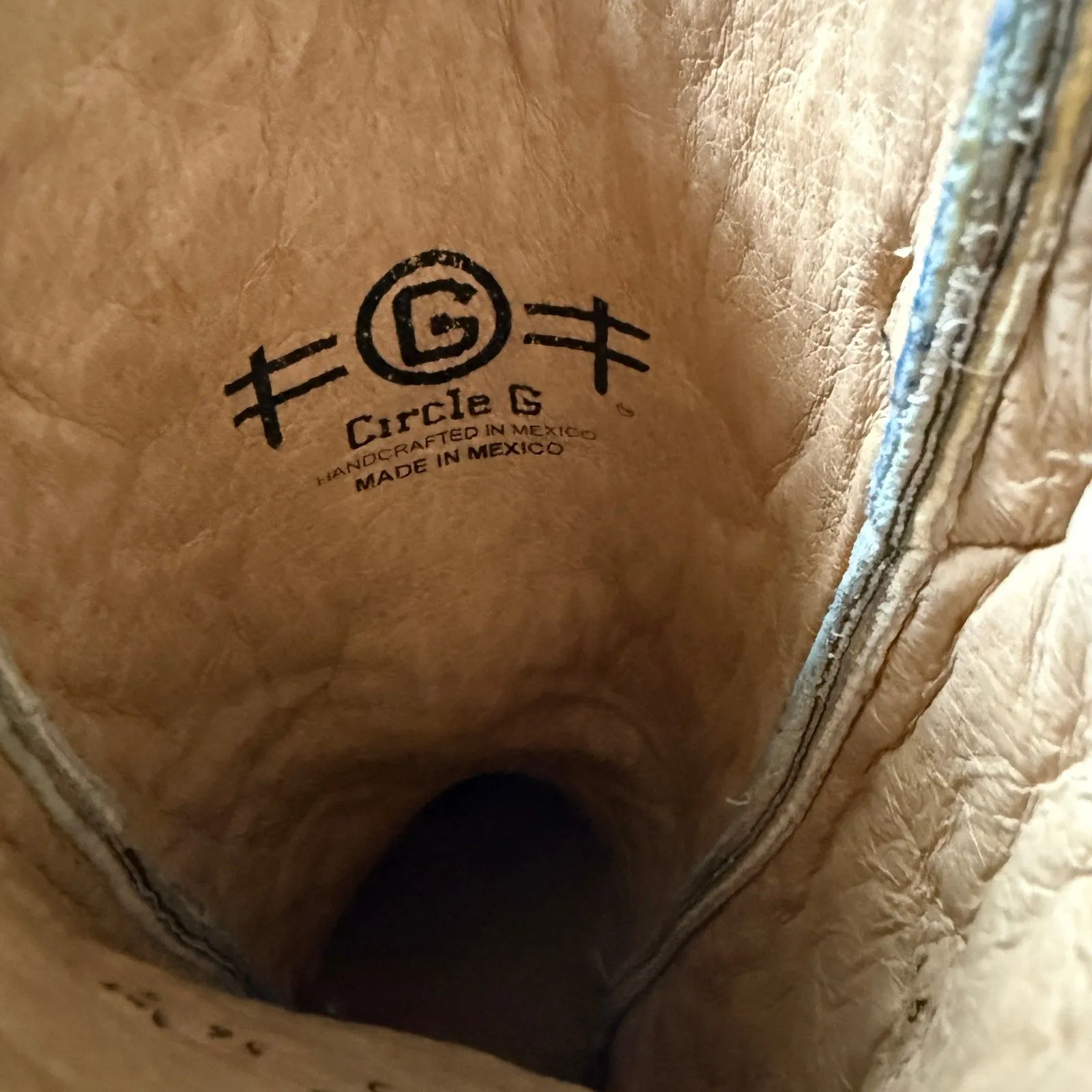 Circle G Marietta Brown Distressed Leather Embroidered Cowboy Snip Boot Sz 8.5 M - Image 8