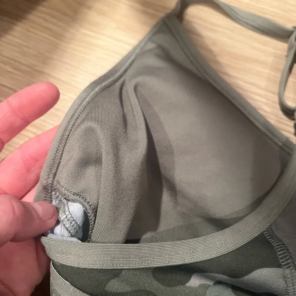 PINK - Victoria's Secret - Camouflage Sports Bra - Image 3