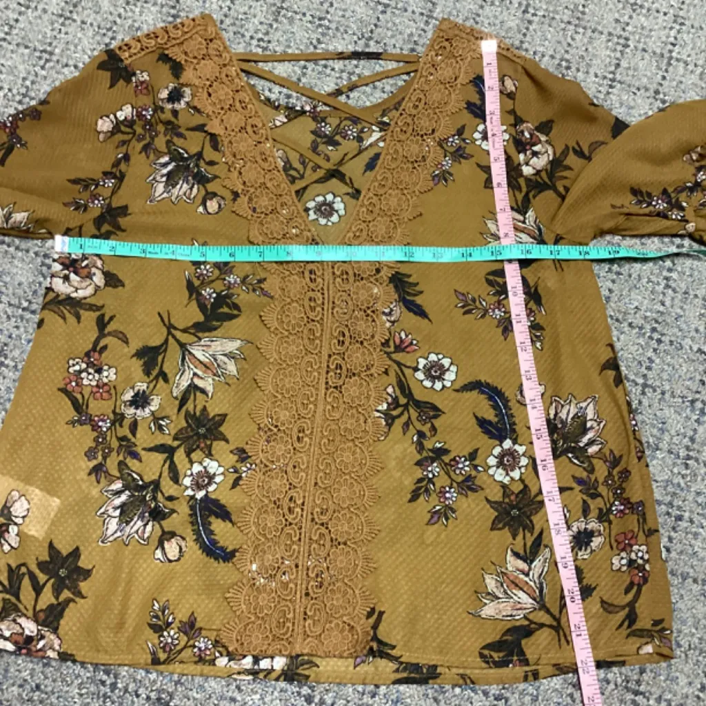 Golden Mustard Brown Floral Blouse with Embroidered Appliqués & Bell Sleeves * M - Image 5
