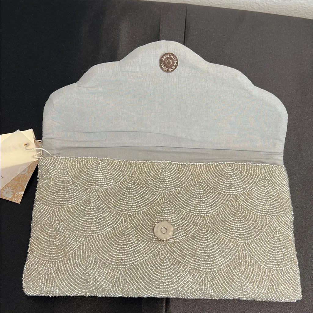 Antik Kraft | Silver Beaded Clutch - Image 4
