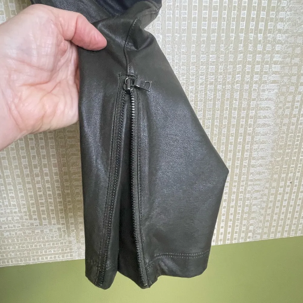 BCBG MaxAzria faux leather leggings olive/black Moto style Size S - Image 4