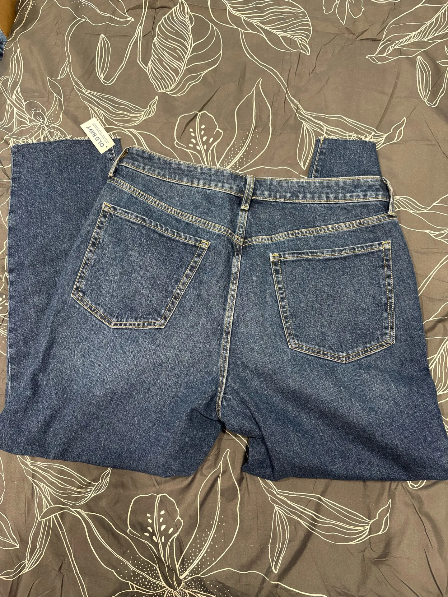 Old Navy  OG Straight Jeans High-Rise - Image 4
