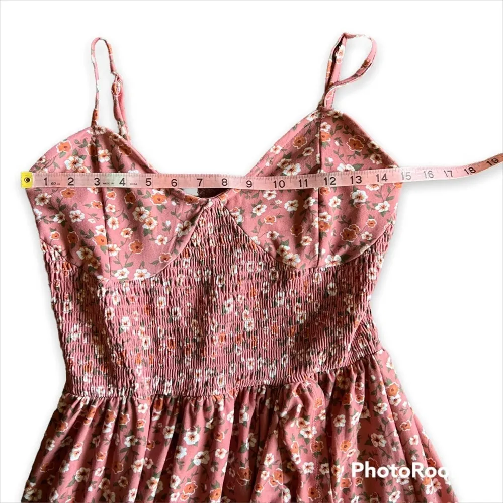 J for Justify  Floral - Image 3