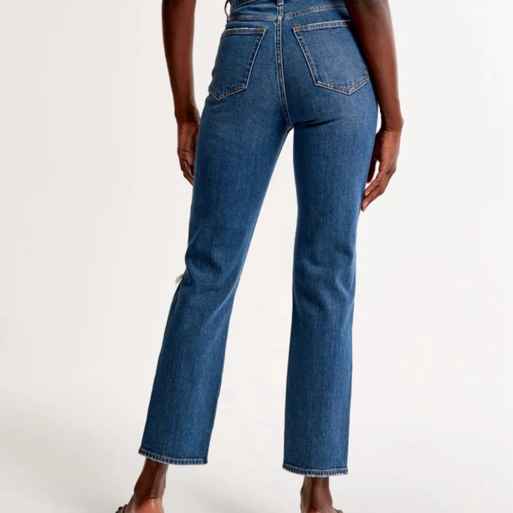 Abercrombie Ultra High Rise Ankle Straight Jeans - Image 5