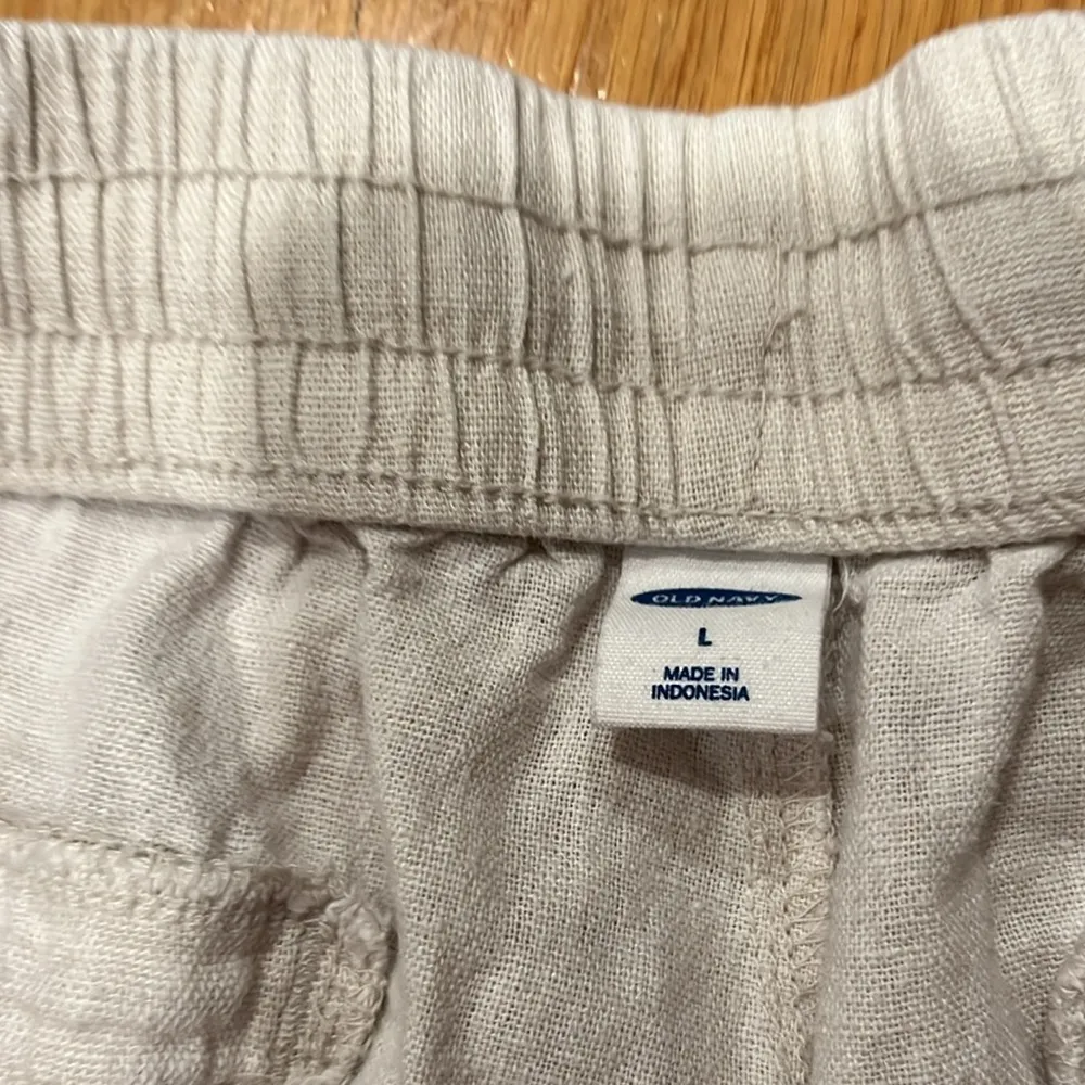 Old navy  women’s beige lined blend shorts size large . - Image 3