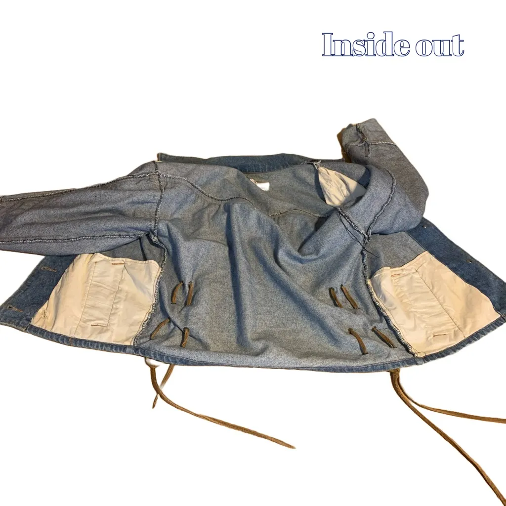 VINTAGE 1990'S STREET WORN BLUE DENIM JACKET W/TAN SUEDE FRINGE ACCENTS (M) Size M - Image 12