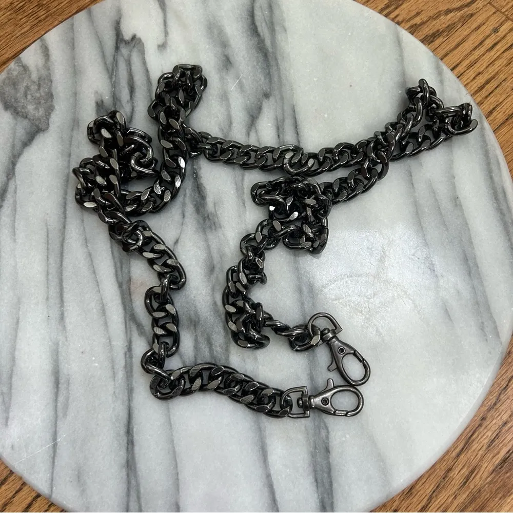 Dorse In Pelle Distressed Metallic Italian Leather Gun Metal Crossbody Silver - Image 15