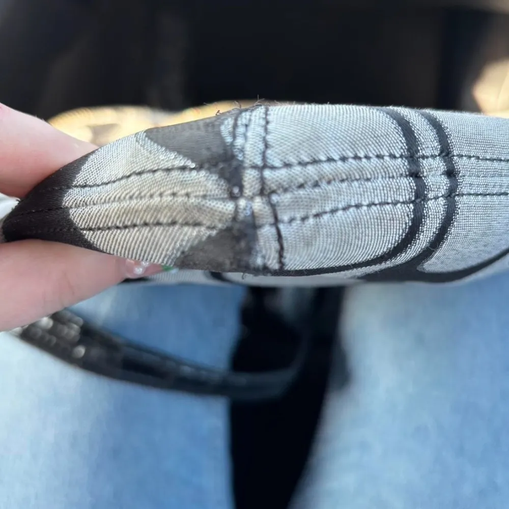 Coach Black and Gray Signature Crossbody Bag - Image 7