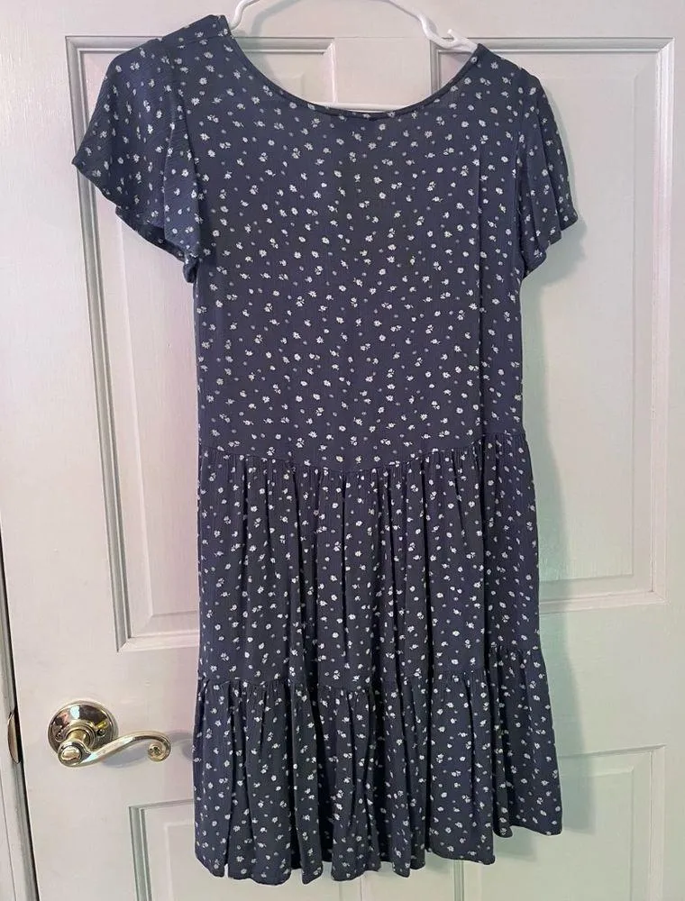 Navy Floral Short-Sleeve Flowy Summer Dress - Image 4