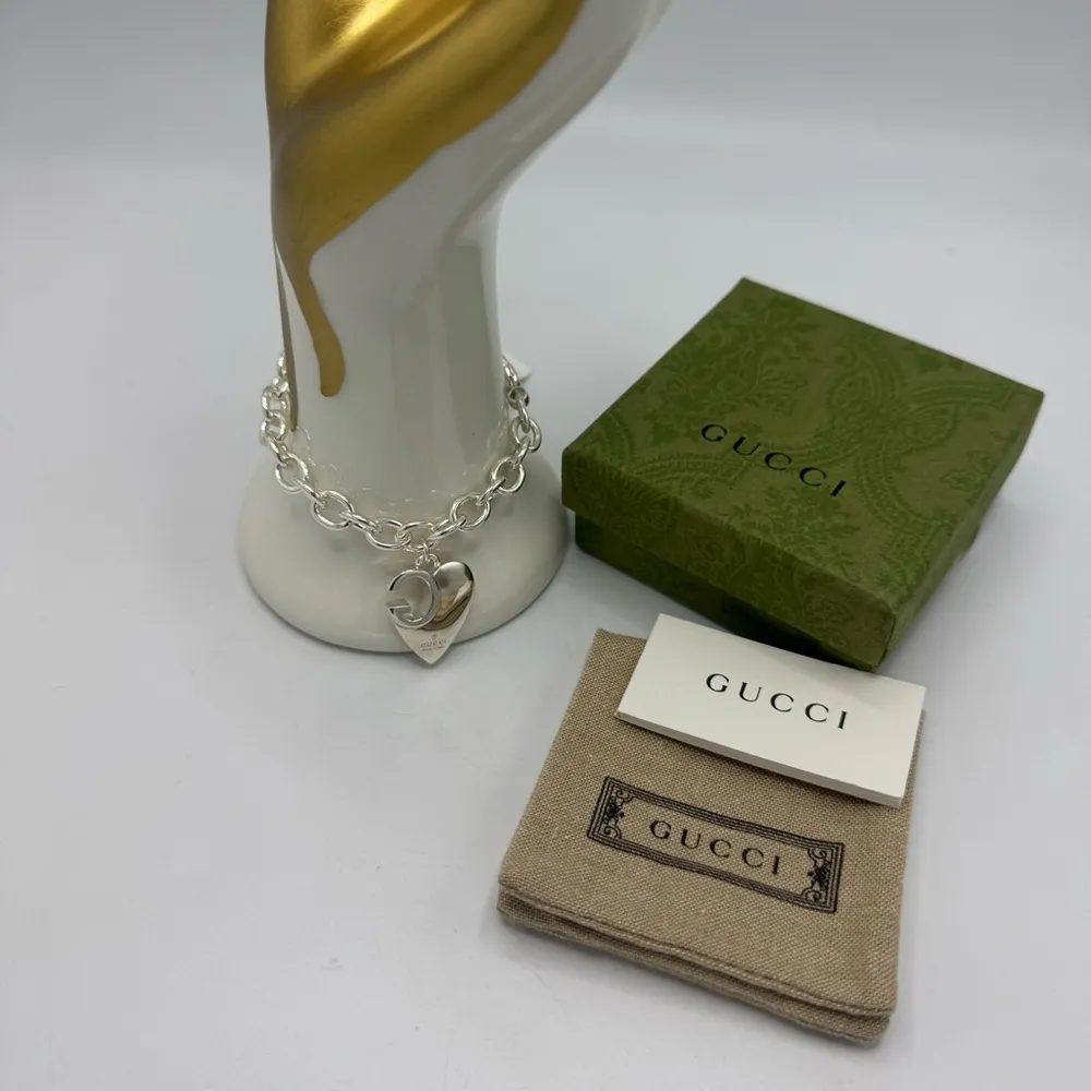 Gucci Sterling Silver GG Logo Heart Charm Bracelet - Image 5