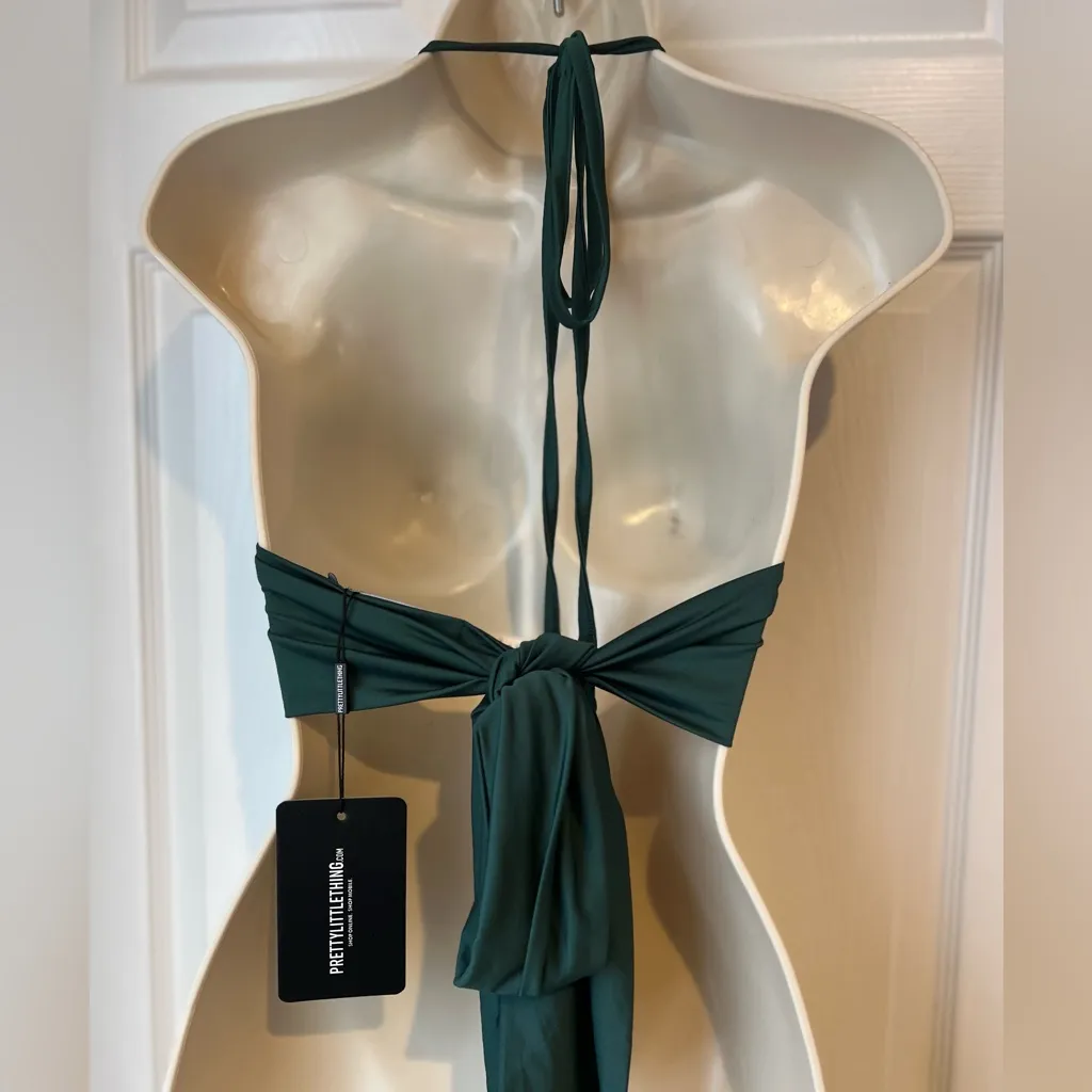 PrettyLittleThing Jasper Green‎ Plunge Ring Detail Bralet Size 16 NWT - Image 4