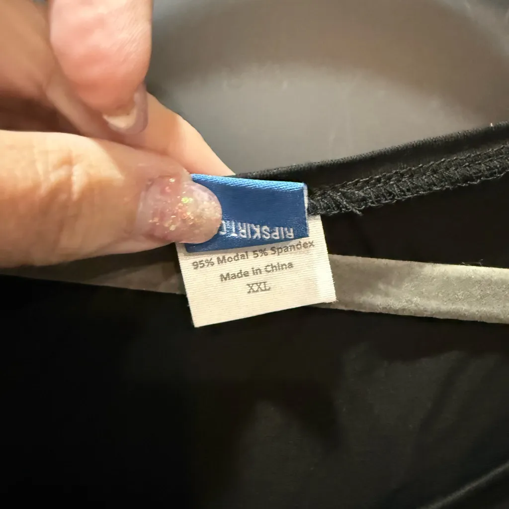 Ripskirt Hawaii Everyday Tank XXL EUC Black - Image 3