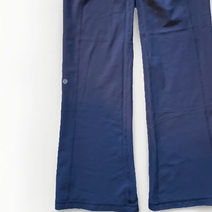 Lululemon Groove Flare Wide Leg Yoga Pant Purple Reversible Leggings Womens Sz 4 - Image 2