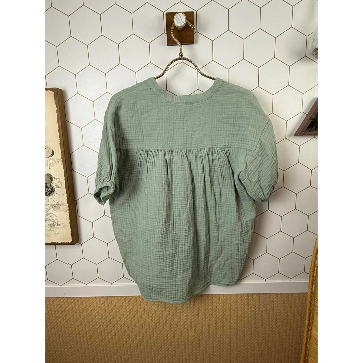 Madewell Lightspun Bubble-Sleeve Popover Shirt in Frosted Sage - Size - XS - Image 3
