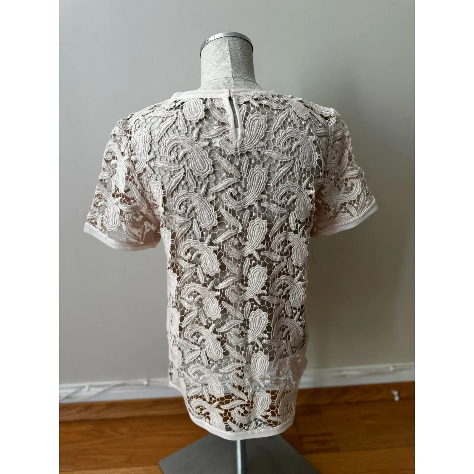 Ann Taylor LOFT Paisley Knit Crochet Lace Top Shirt Cover Up Soft Pink Size S - Image 2