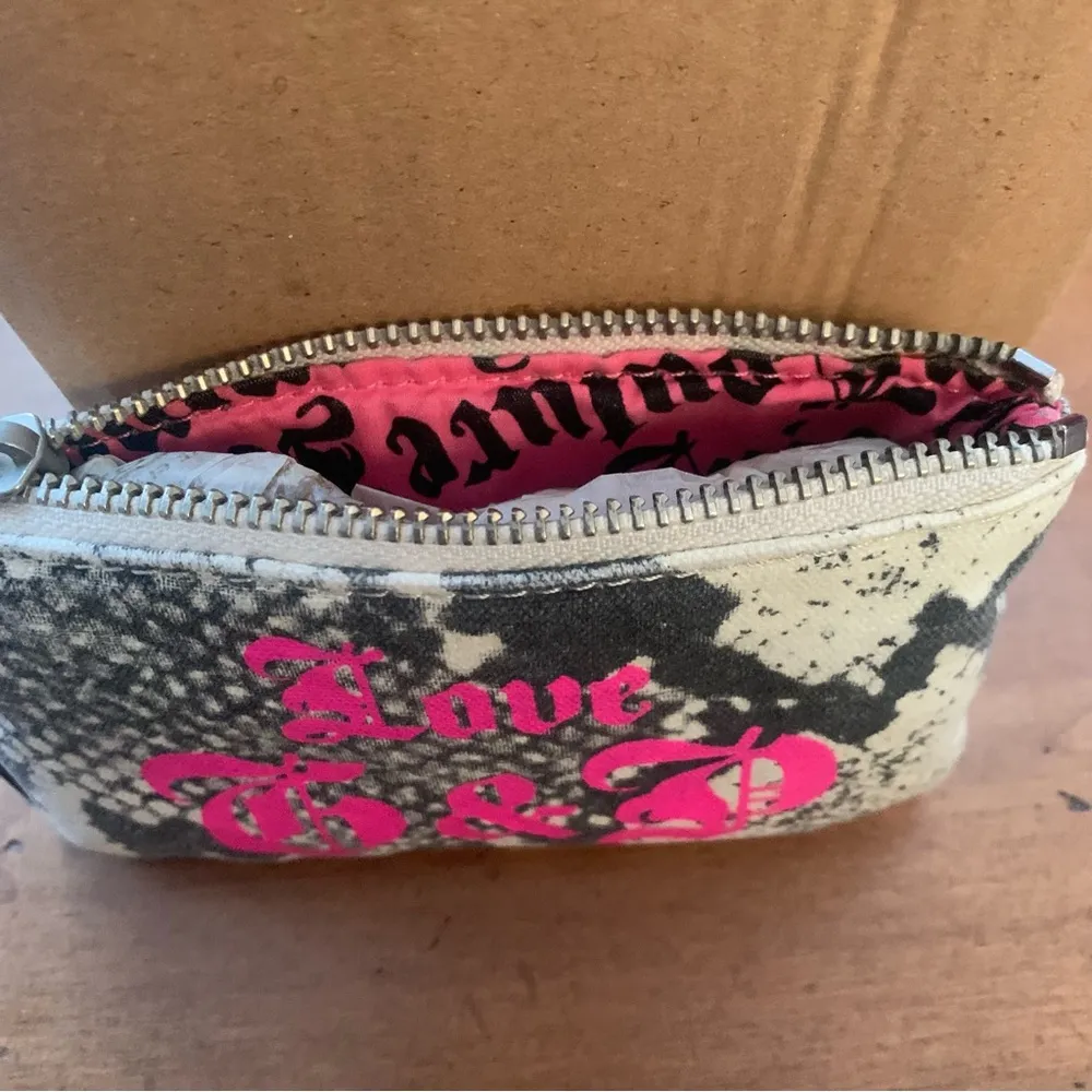 Juicy Couture Mini Wristlet Wallet Retro Pam & Gela Choose Juicy New With Tags - Image 7