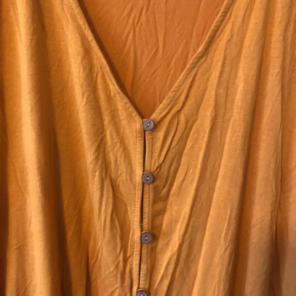 Women’s Purple Snow yellow shirt. Size 2X. Used in good condition. - Image 2