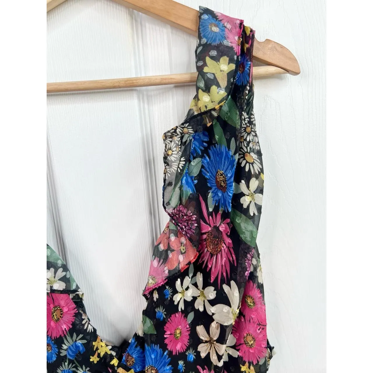 Slate And Willow Dress Size S M Cross Strap Floral Deep Vneck Tiered Skirt - Image 7