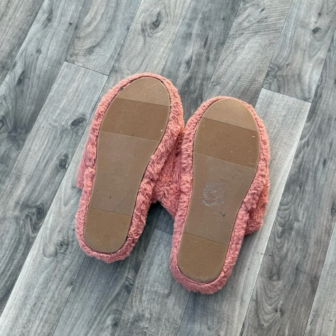 Fluffy fuzzy salmon pink slippers Size 7/8 - Image 2