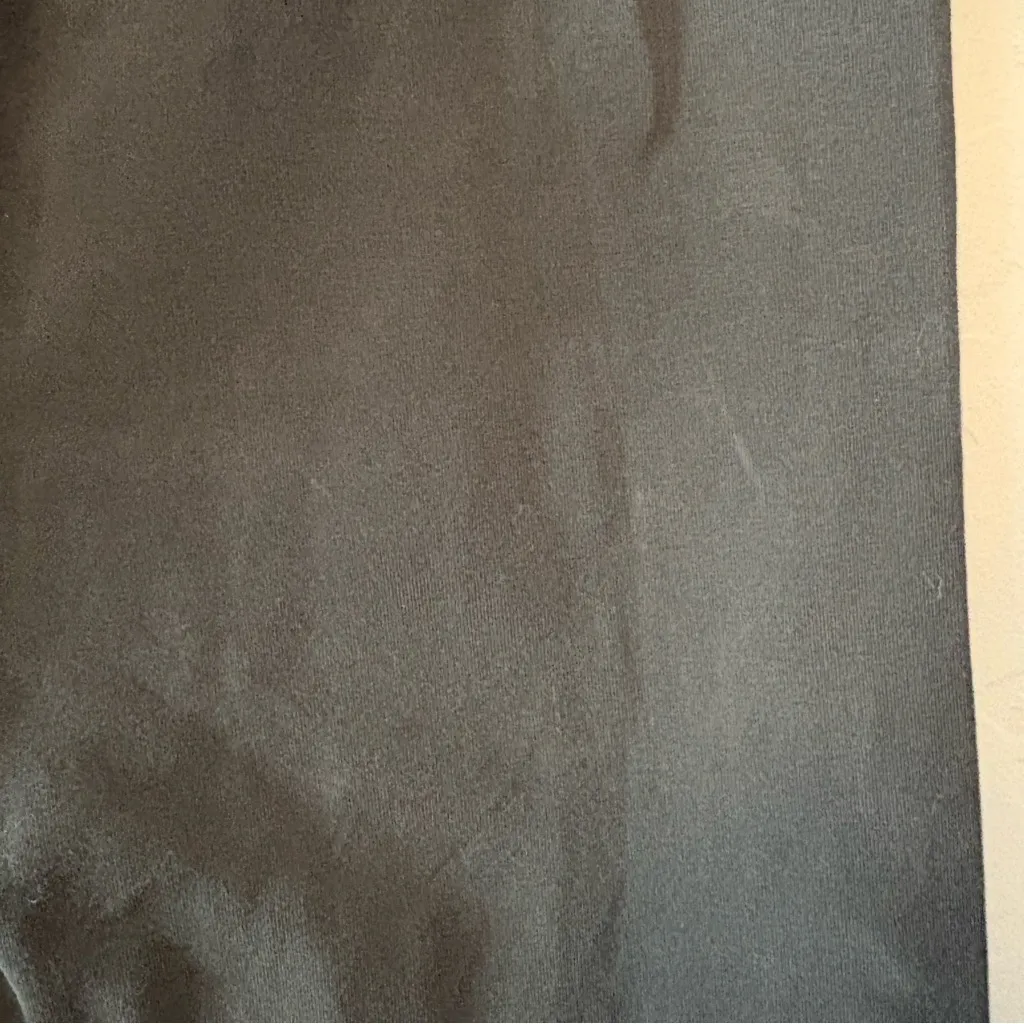 Victoria's Secret black foldover leggings with red tartan plaid size medium long - Image 16