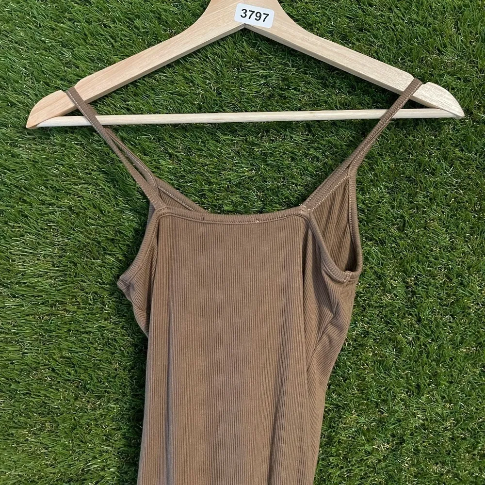 AGOLDE Spaghetti V-Strap Bodysuit in Toffee Size X-Small - Image 10