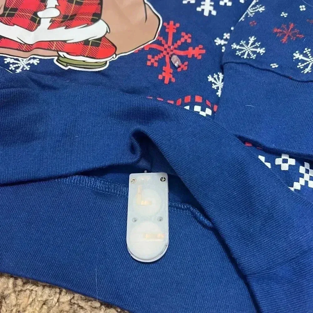 Disney Christmas Sweatshirt Merry Stitchmas Light-Up Womens/Jrs Sz Small - Image 4