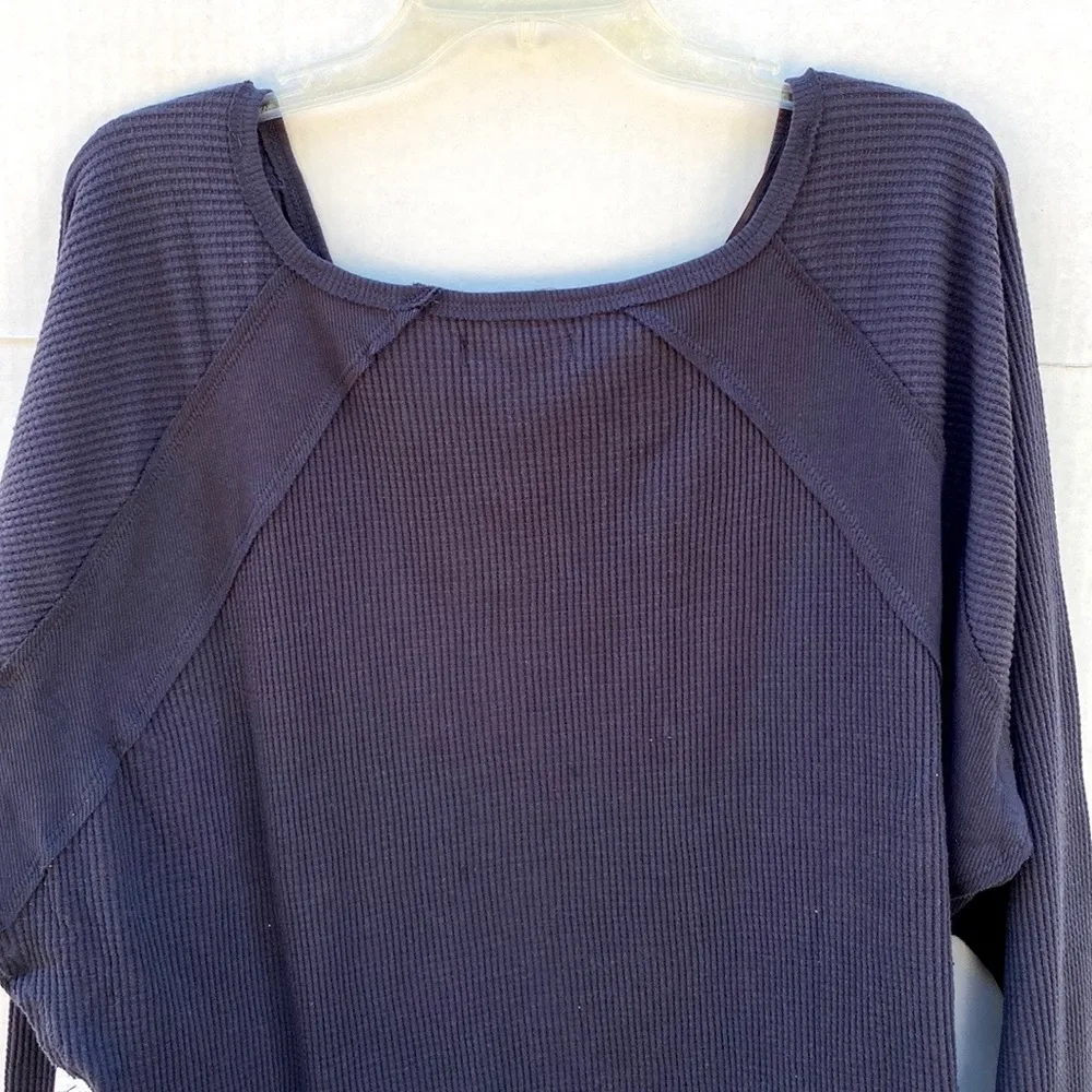 NWT Free People Womens size XS black oversized Santa Clara thermal top - Image 5