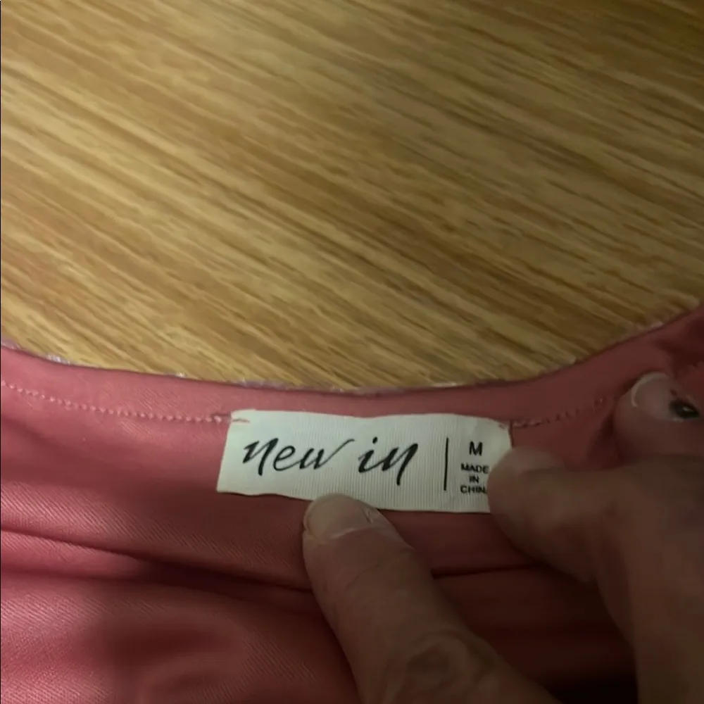 Pink v neck long Sleeve Bell V - Image 3