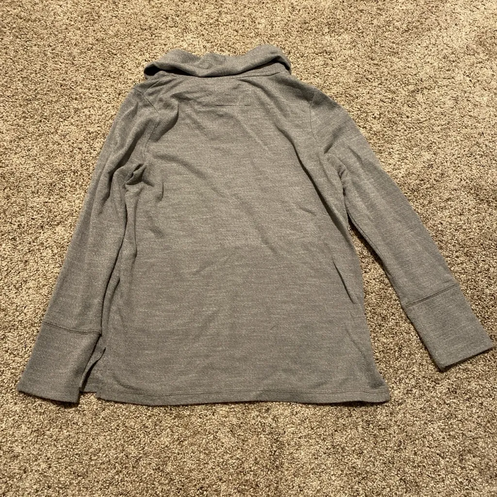 Cozy Gray Women's Sweater - Image 2