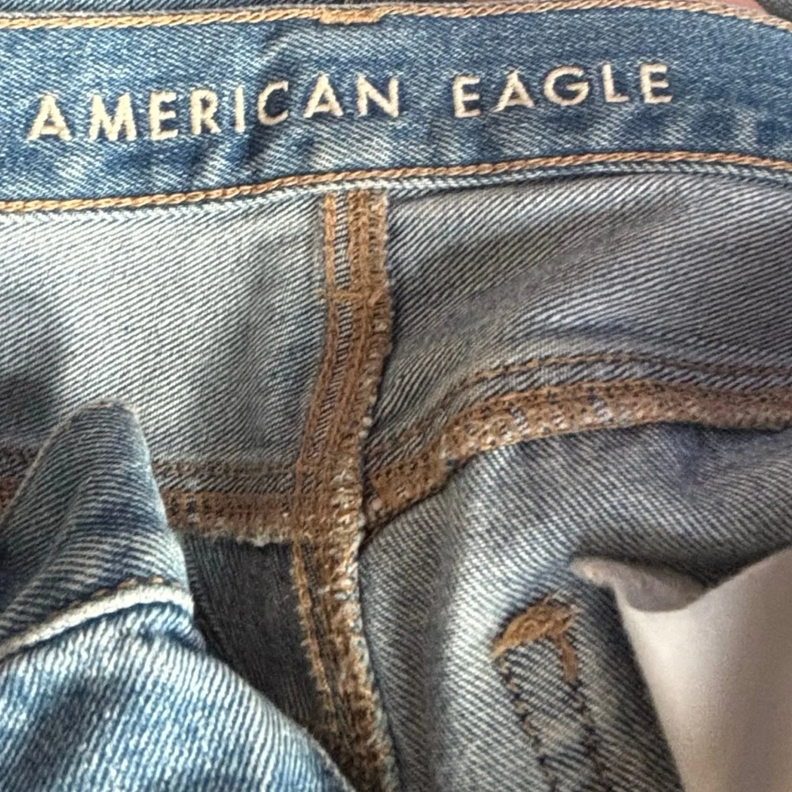 American Eagle Mom Jeans Size 0 Regular Light Wash Distressed Ripped Knees Denim - Image 9
