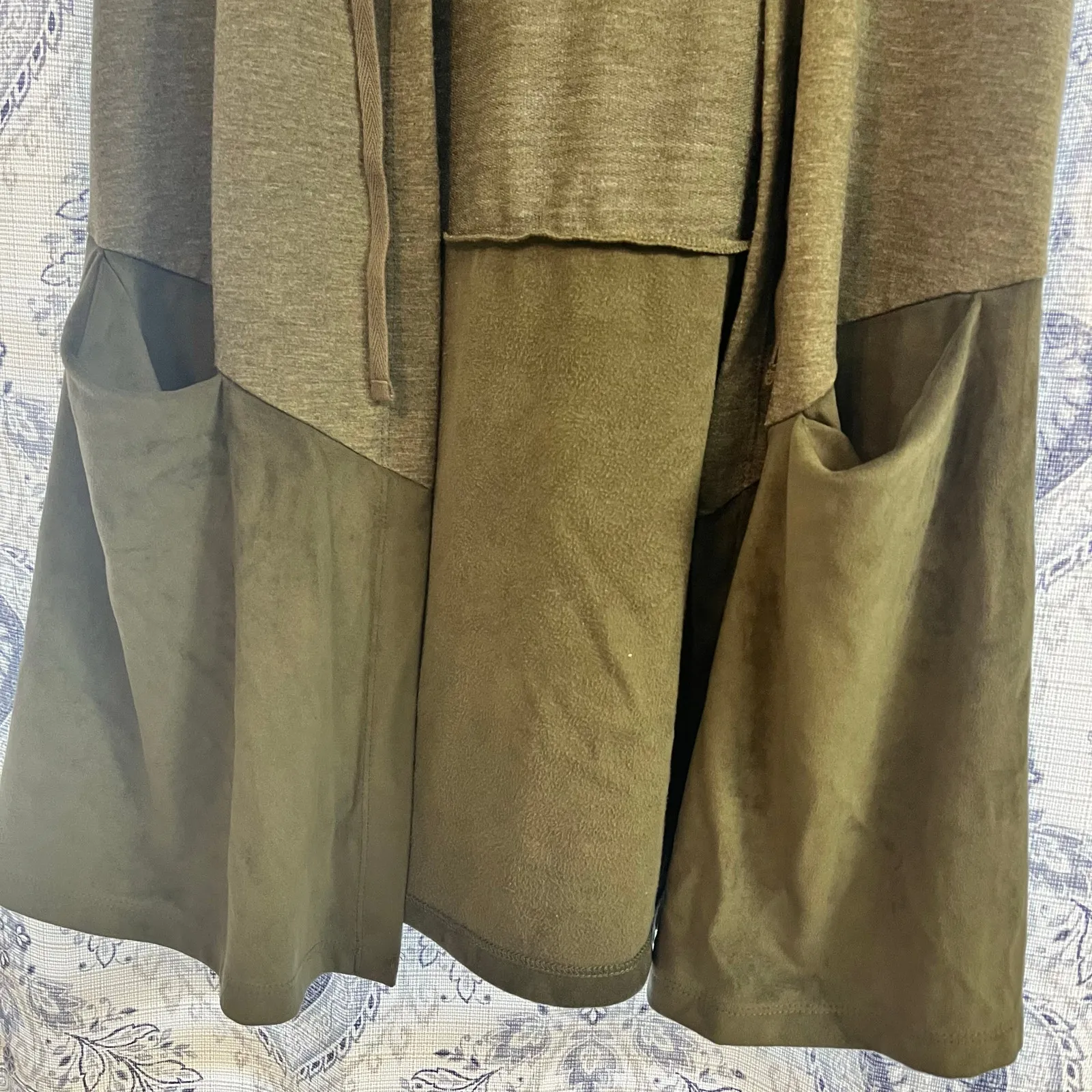 Logo Lounge Olive Marled Knit Hooded Vest‎ Size XS Green - Image 3