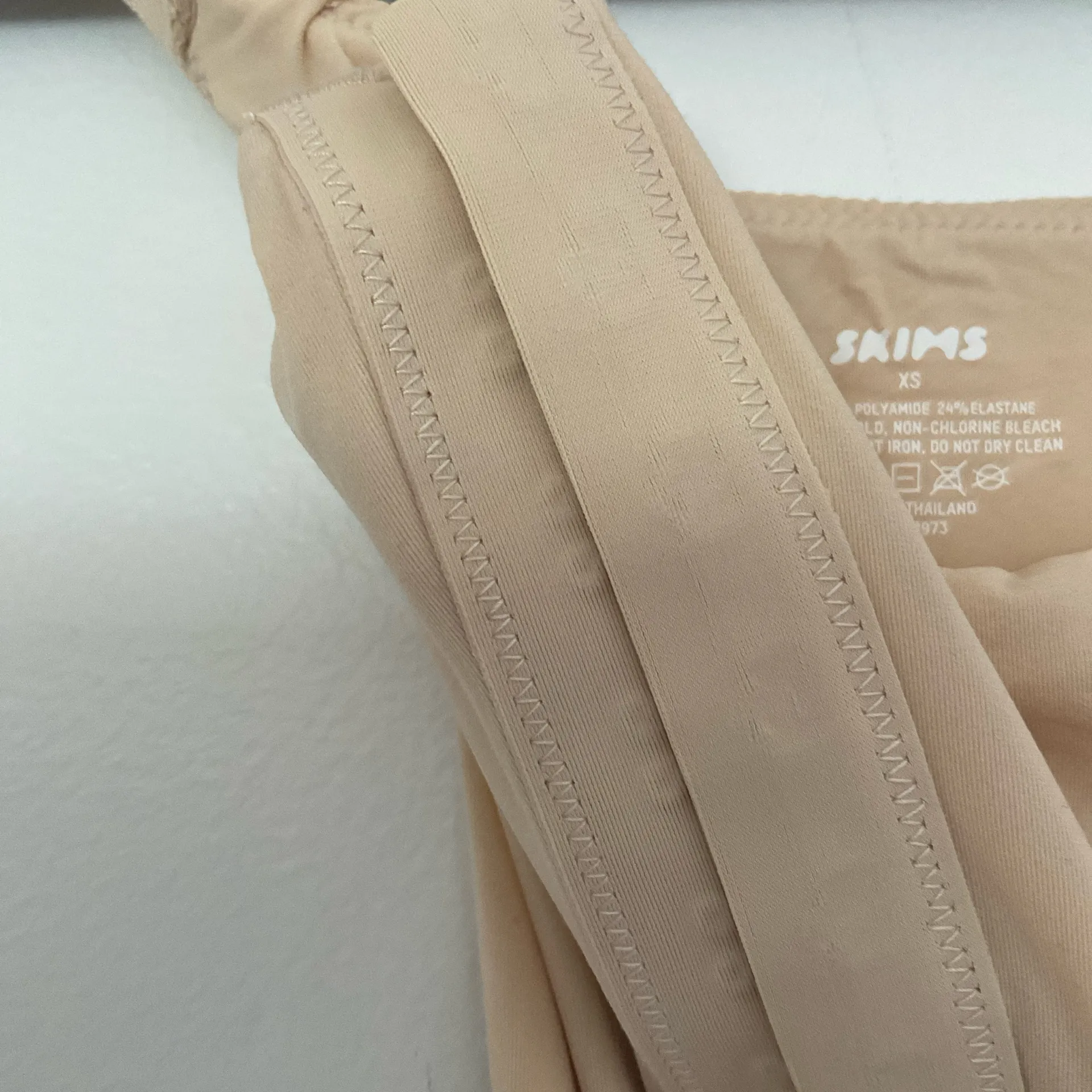 Skims fits everybody adaptive bodysuit  - Image 4