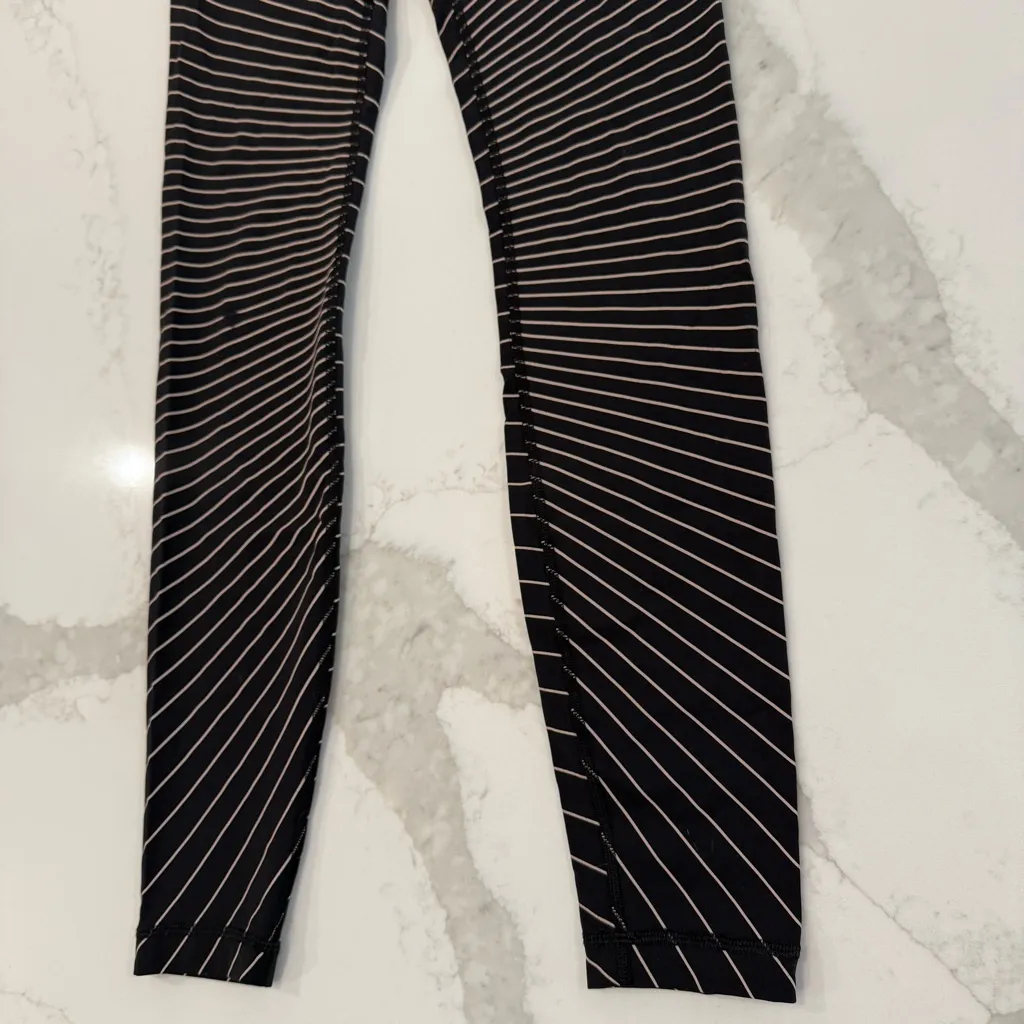 Lululemon Athletica Speed Wunder Reflective Tight Women’s 4 Black/Gold Striped - Image 2