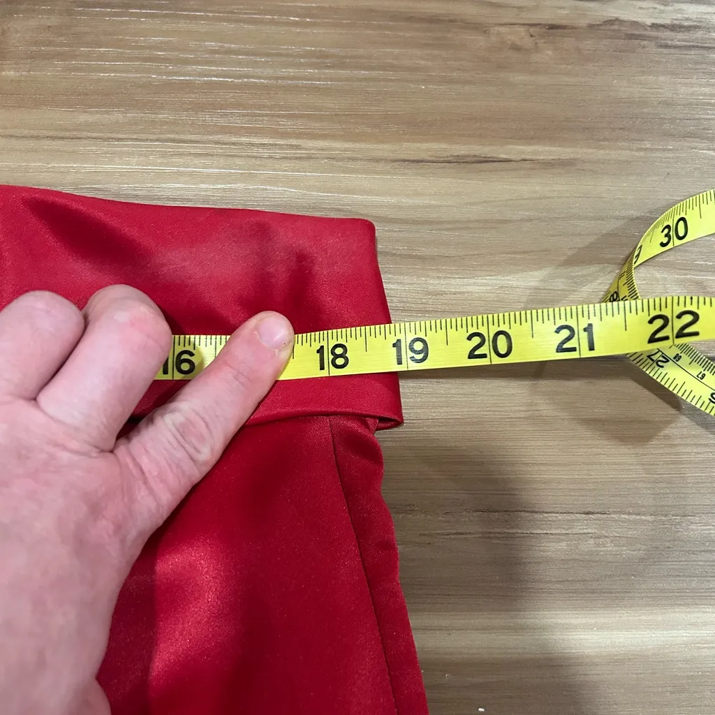 Jump Apparel Vintage Formal Elegant Red Strapless Gown Size 19/20 - Image 5