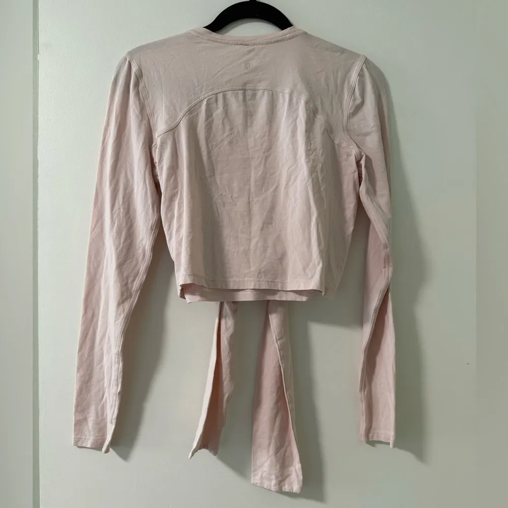 Lululemon Gather and Grow Longsleeve in Feather Pink Size 8 - Image 7