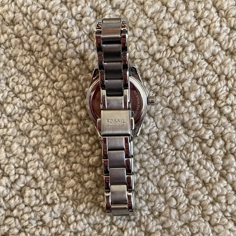 Fossil Stainless Steel Watch Silver Women’s Chain Link Style Jewel Encrusted - Image 5