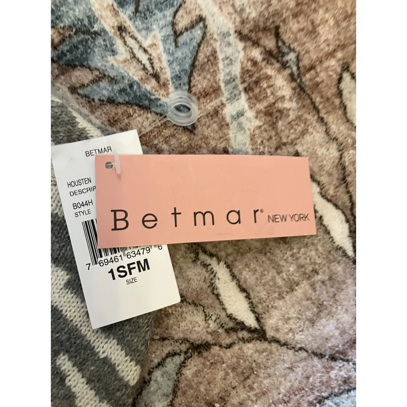 Betmar New York Hat Gray Cream Knit Beanie One Size Ribbed Details Stretch Hat - Image 3