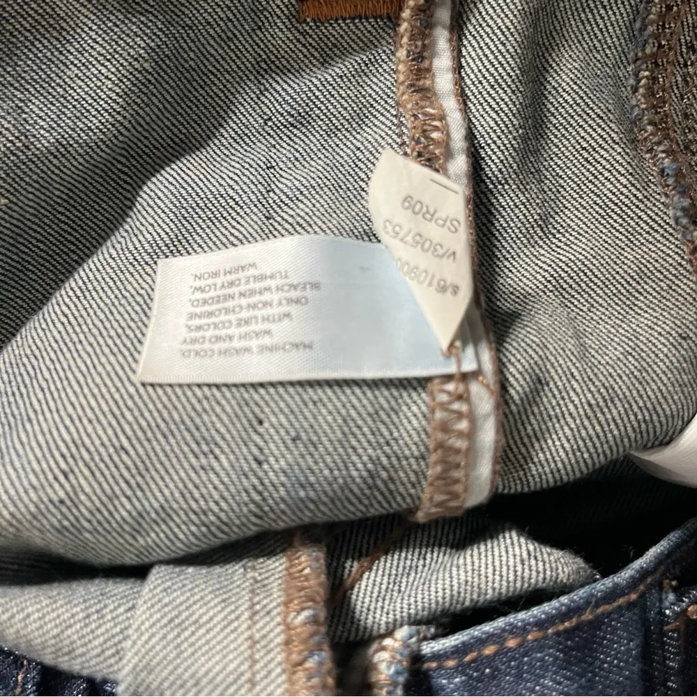 OLD NAVY Blue Denim Jean Jacket Trucker Jacket Pointed Collar Flaps Size Medium - Image 10