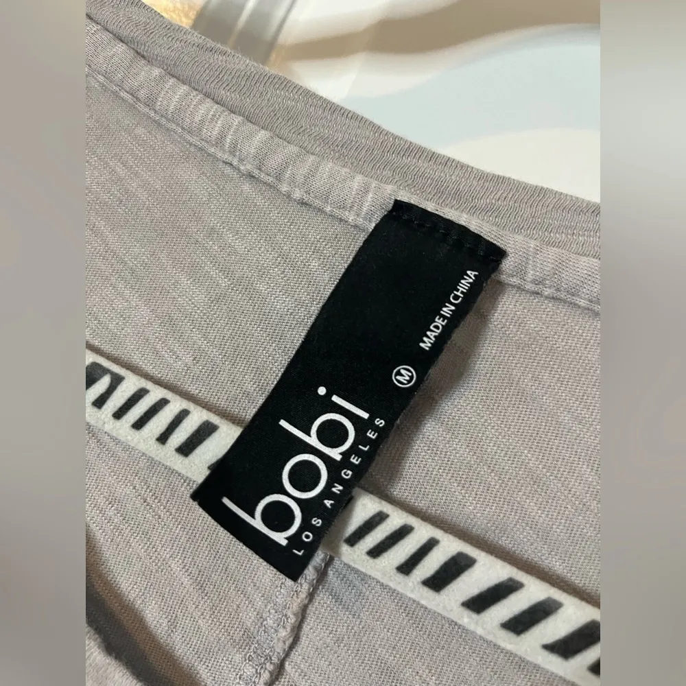 Bobi Los Angeles From Revolve Ladies Size Medium Gray 3/4 Sleeve Scoop Neck Hem - Image 13