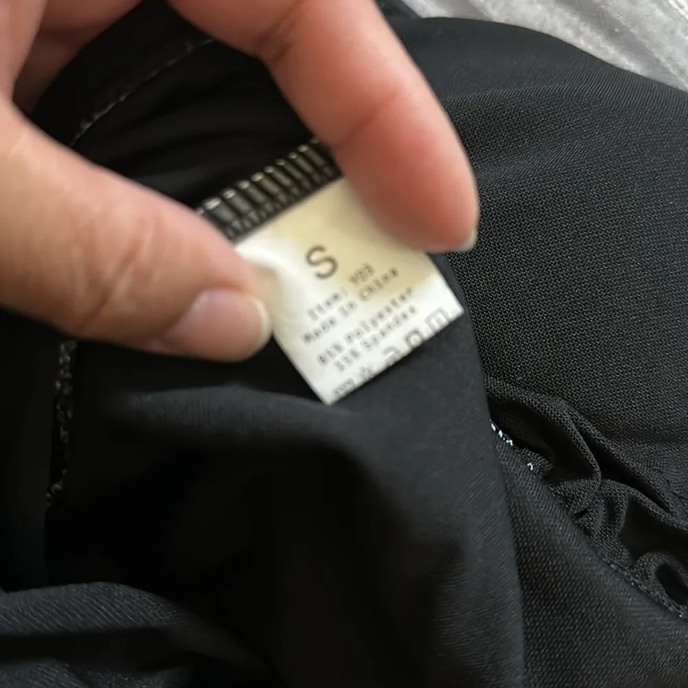 Black Floral Swimsuit Tummy Control Deep Plunge Backless Halter SMALL NWT #6284 Red - Image 6