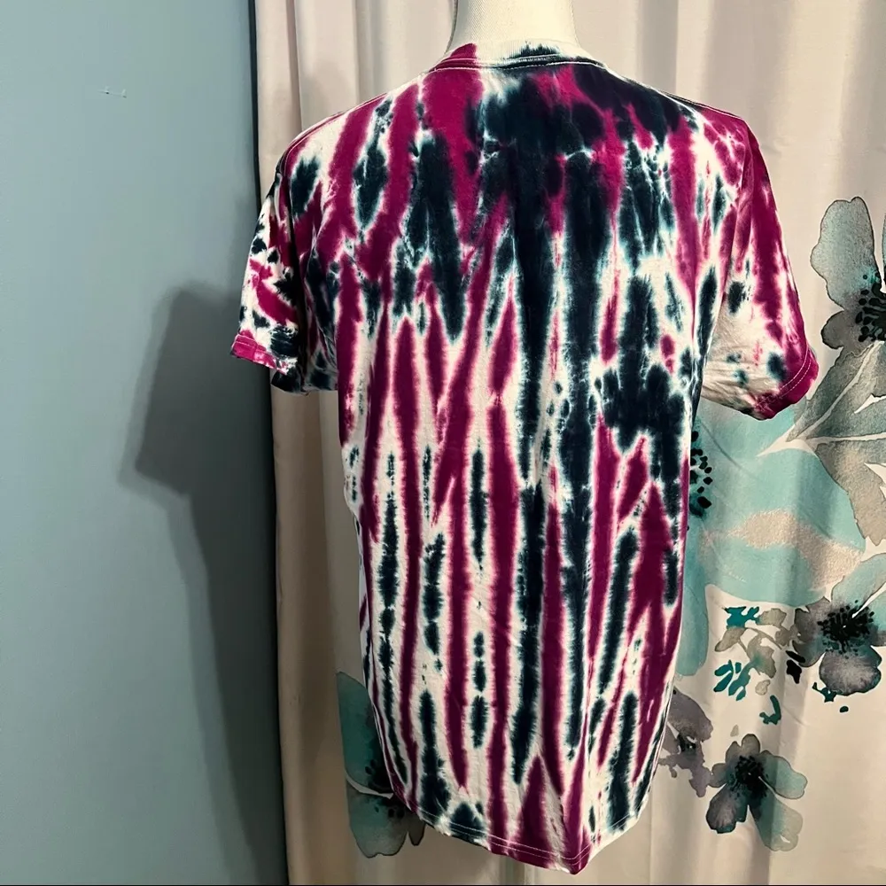 NWOT tie dye Bahamas tee Size M - Image 3