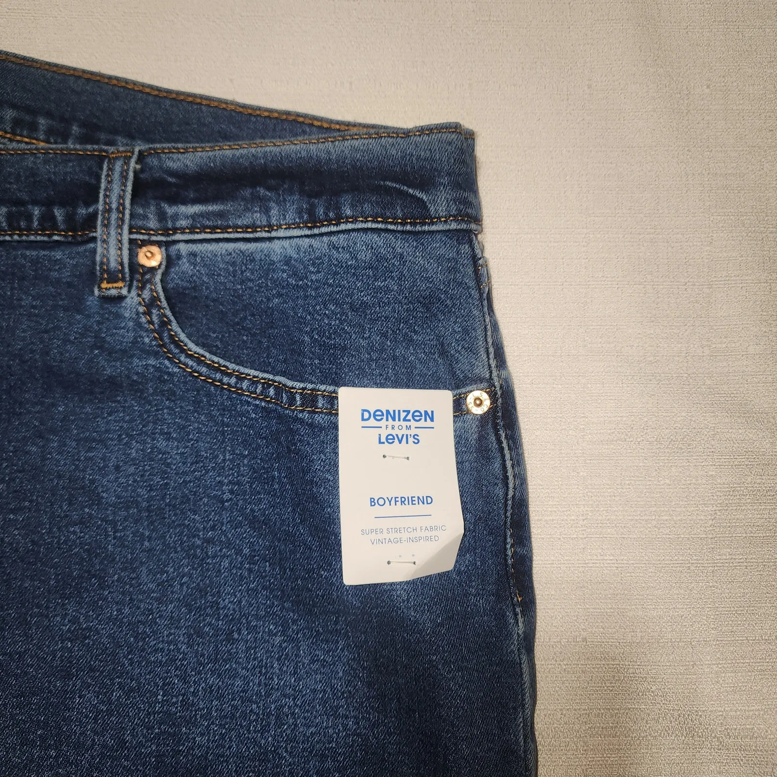 Denizen boyfriend jeans from Levi's Waist 34'' Length 38'' - Image 6