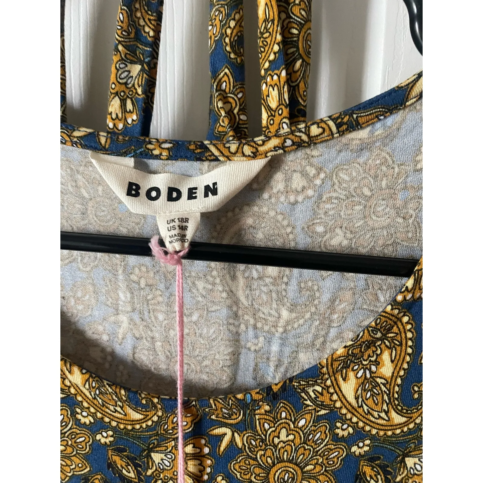 BODEN knot detail jersey dress, self tie belt (detachable), paisley print, A15 Gold Size 14 - Image 5